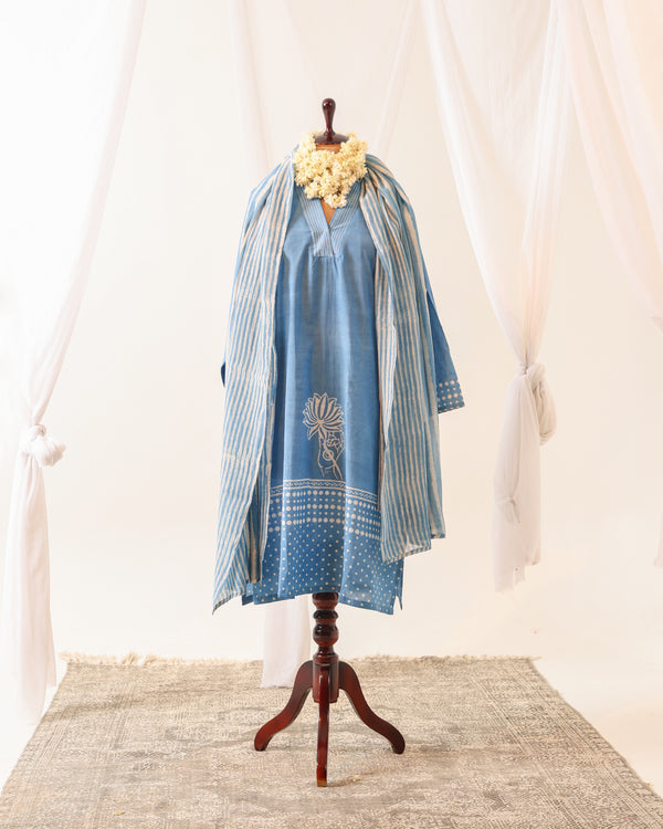 Narayana Cobalt- Cotton Semi Stitched Kurta